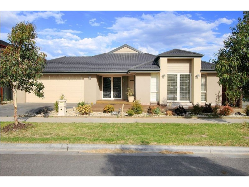15 Greenside Crescent, Keysborough VIC 3173