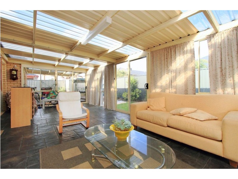 15 Greenside Crescent, Keysborough VIC 3173