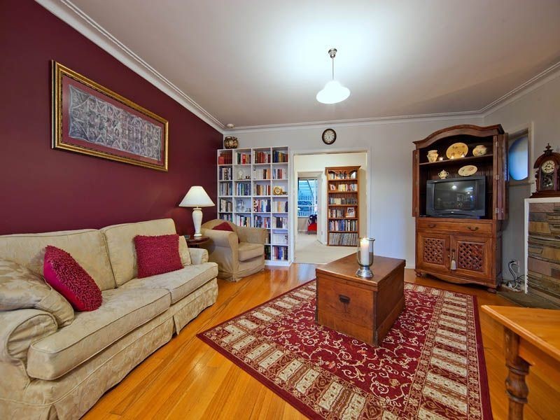 185 Warrigal Road, Cheltenham VIC 3192