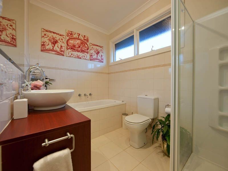 185 Warrigal Road, Cheltenham VIC 3192