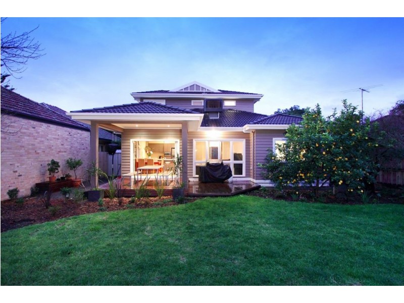8 Swinden Avenue, Cheltenham VIC 3192
