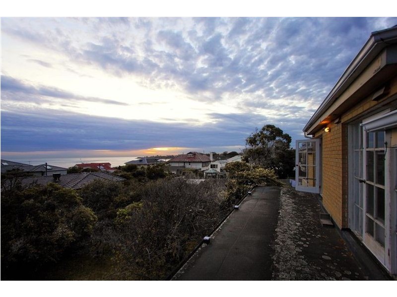 1 Thurling Street, Mentone VIC 3194