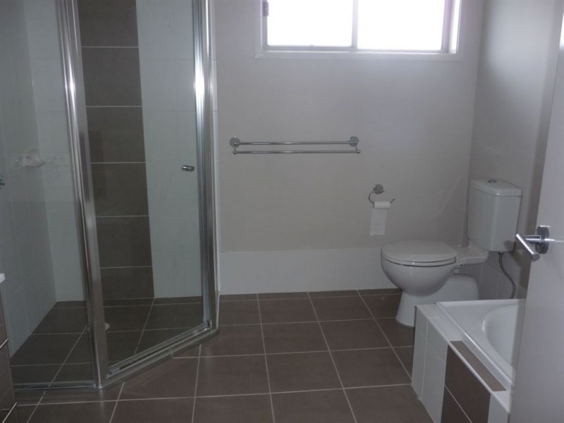 18 Paringa Drive, The Ponds NSW 2769