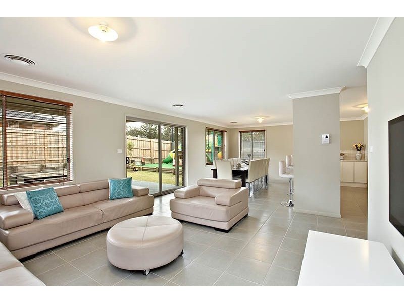 2 Allambie Street, The Ponds NSW 2769