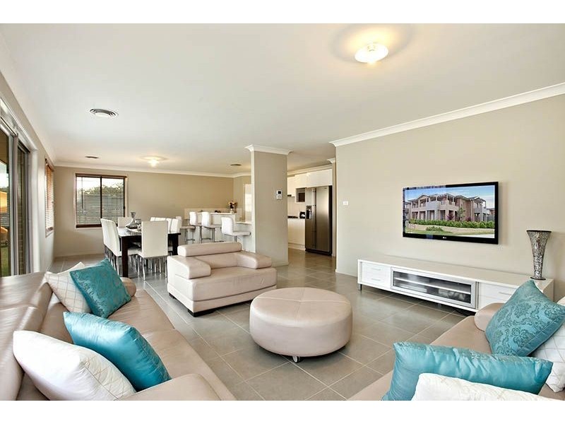 2 Allambie Street, The Ponds NSW 2769