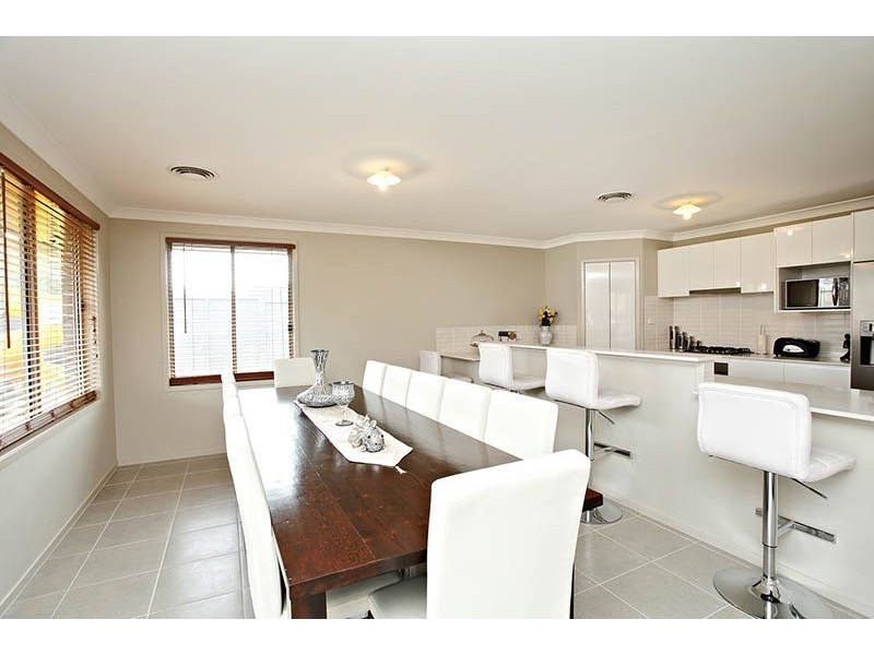 2 Allambie Street, The Ponds NSW 2769