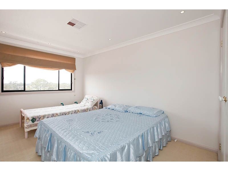 6 Cleveland Close, Rouse Hill NSW 2155