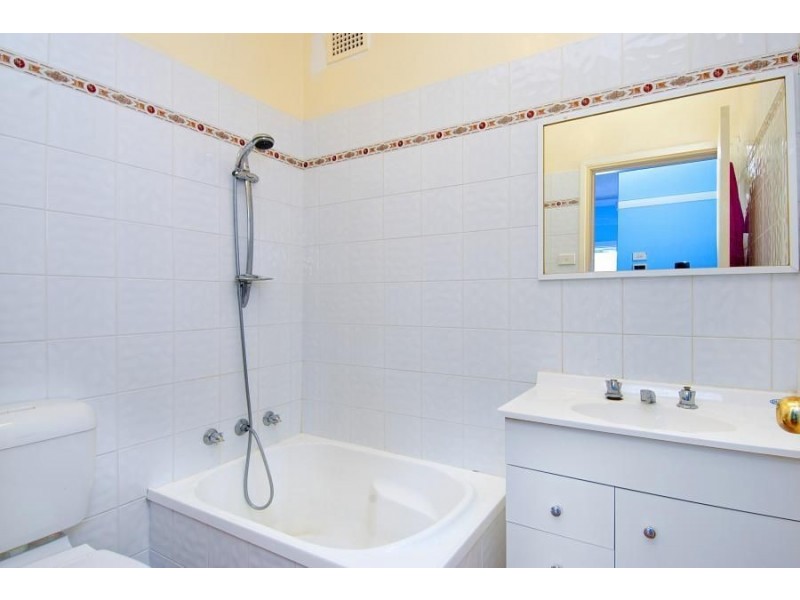 77 Endeavour Street, Seven Hills NSW 2147