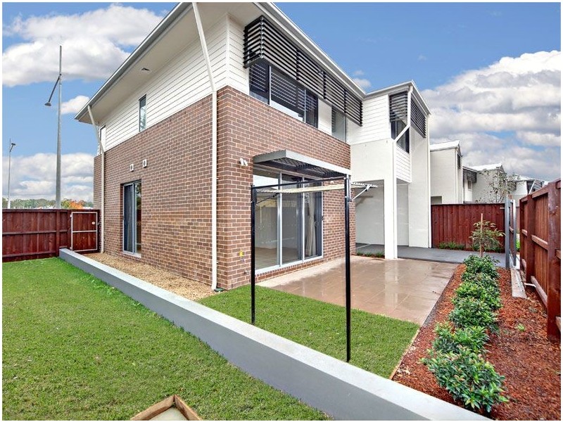 38 Caddies Boulevard, Rouse Hill NSW 2155