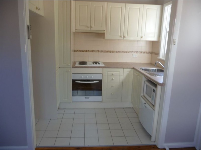 33 Purser Ave, Castle Hill NSW 2154