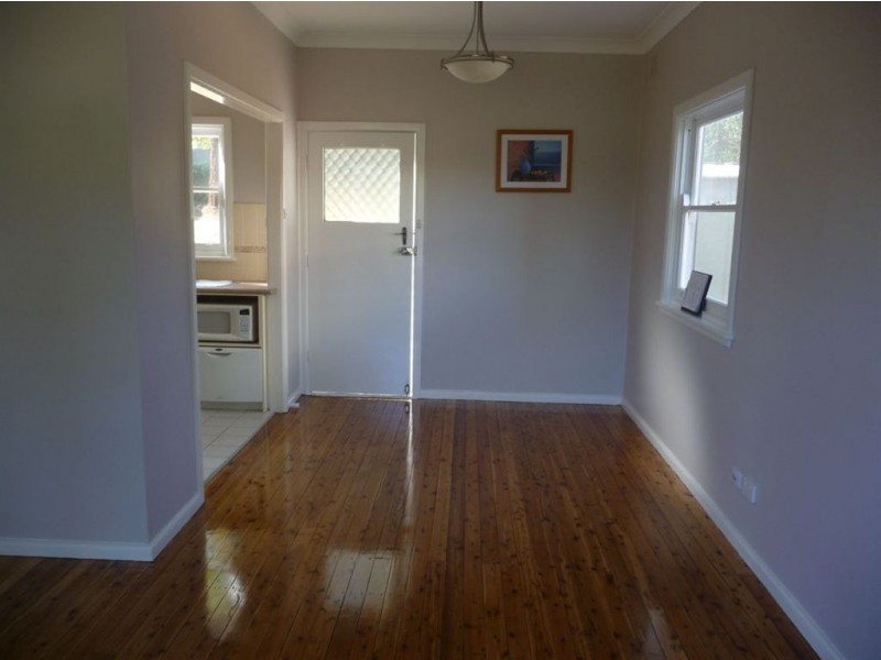 33 Purser Ave, Castle Hill NSW 2154