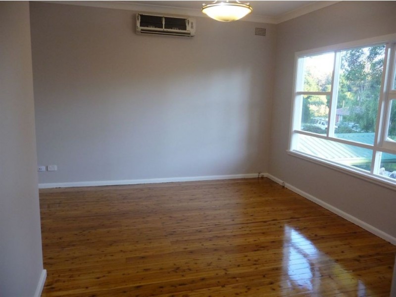 33 Purser Ave, Castle Hill NSW 2154