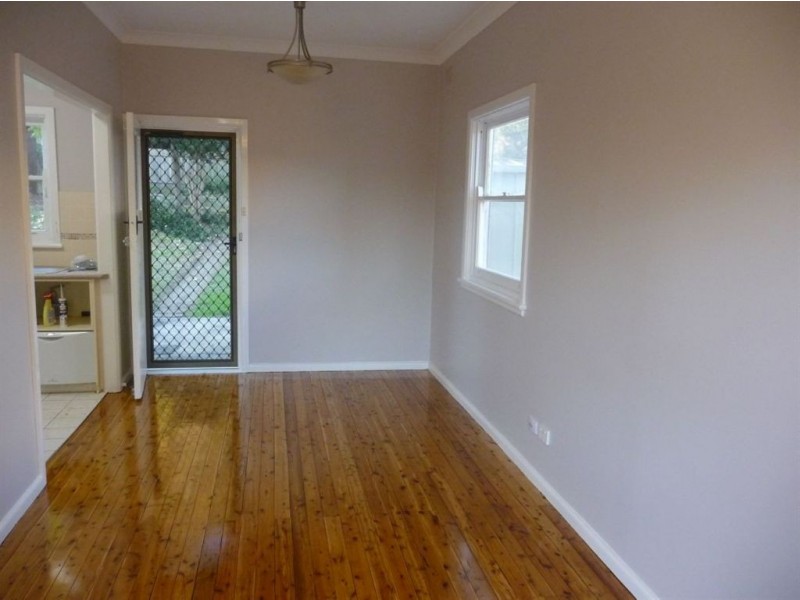 33 Purser Ave, Castle Hill NSW 2154