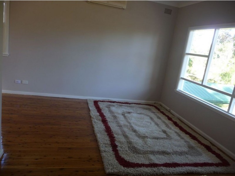 33 Purser Ave, Castle Hill NSW 2154