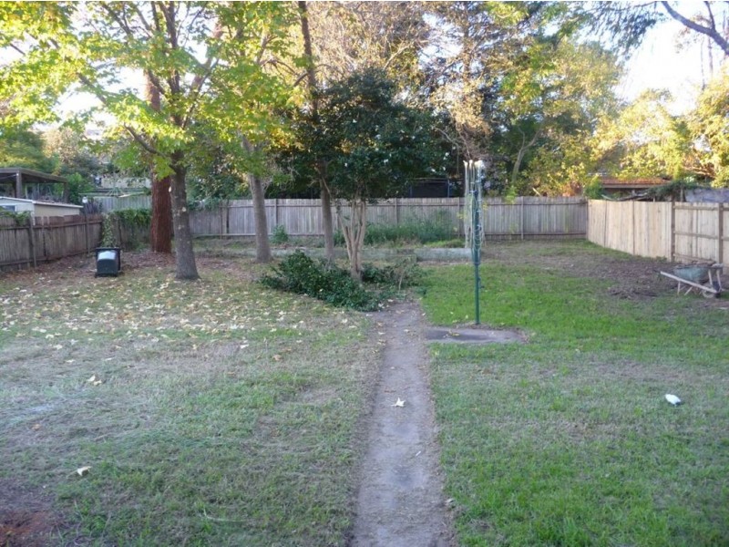 33 Purser Ave, Castle Hill NSW 2154