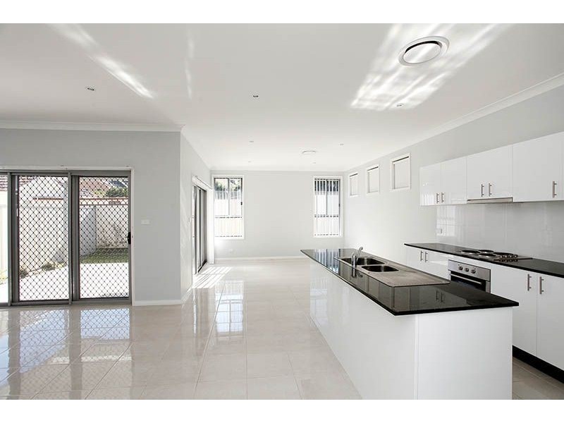 73 Piccadilly Street, Riverstone NSW 2765