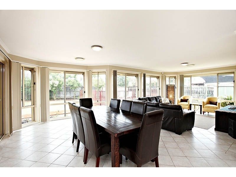 2 Bardsley Circuit, Rouse Hill NSW 2155