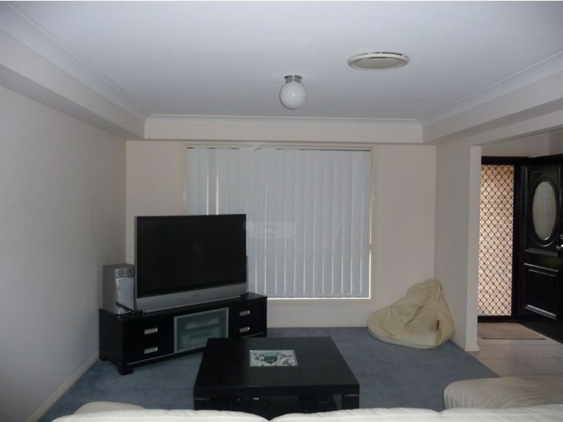 75 Mile End, Rouse Hill NSW 2155