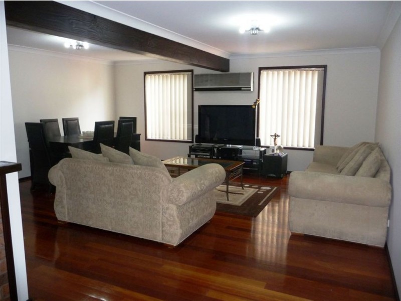 38 Anderson Rd, Kings Langley NSW 2147