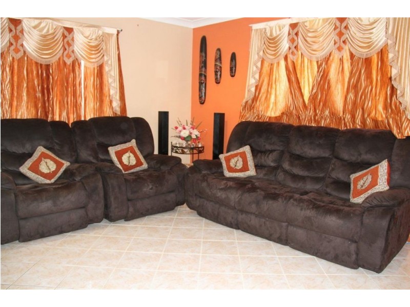 129 Winten Drive, Glendenning NSW 2761