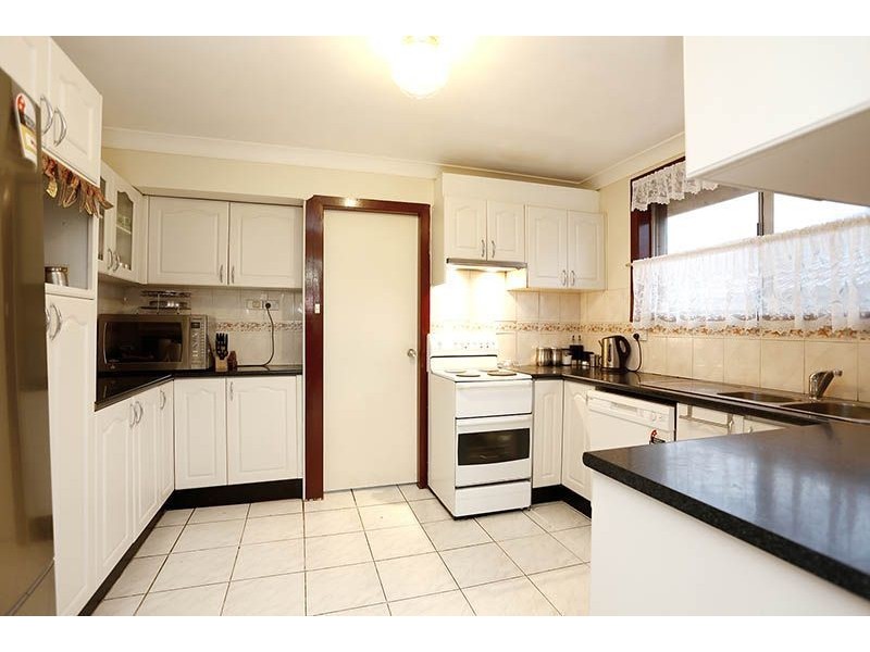 1 Loy Place, Quakers Hill NSW 2763