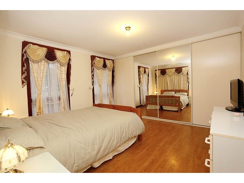 1 Loy Place, Quakers Hill NSW 2763