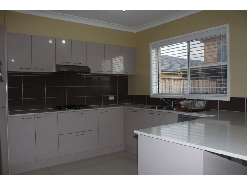 16 Glide Place, Kellyville Ridge NSW 2155