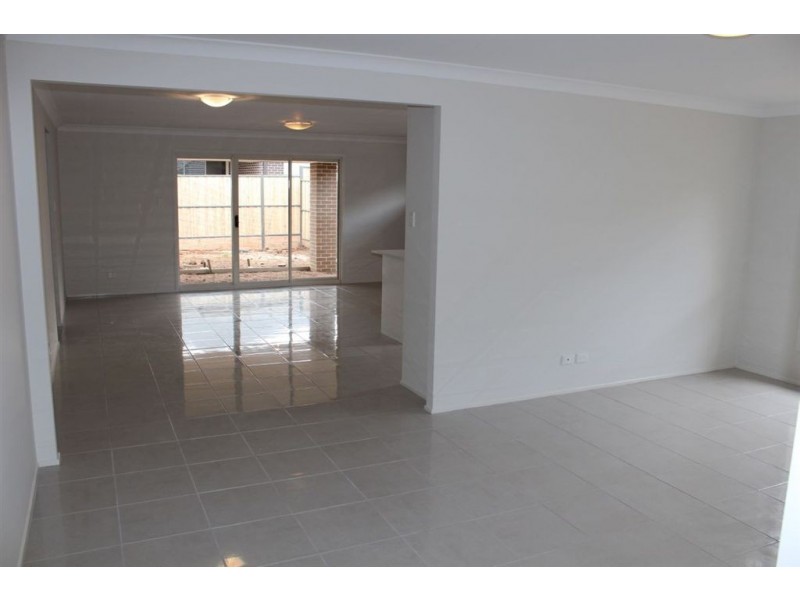 122 Greenview Parade, The Ponds NSW 2769