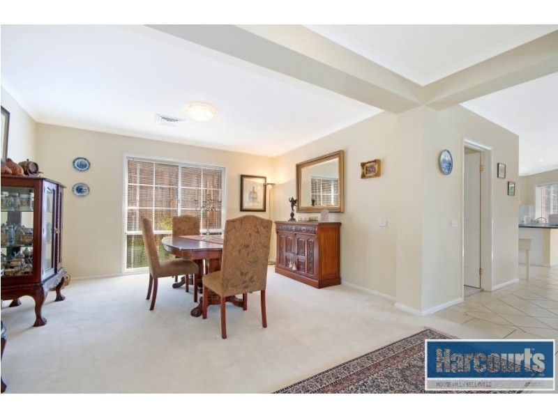 17 Armine Way, Beaumont Hills NSW 2155