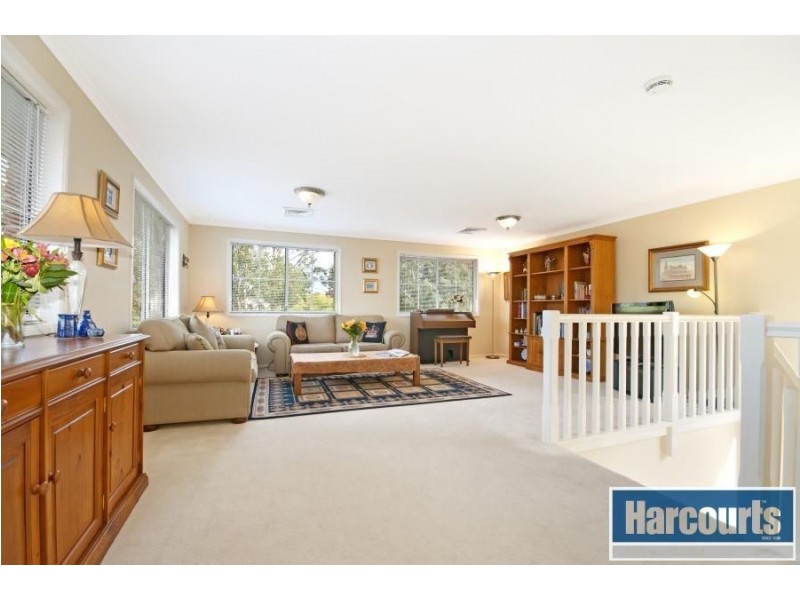 17 Armine Way, Beaumont Hills NSW 2155