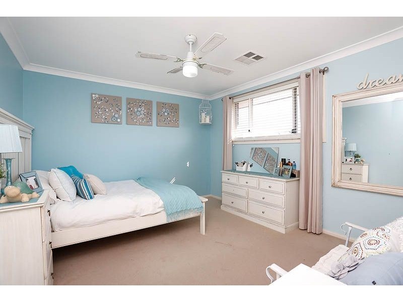 15 Ridgeline Drive, The Ponds NSW 2769