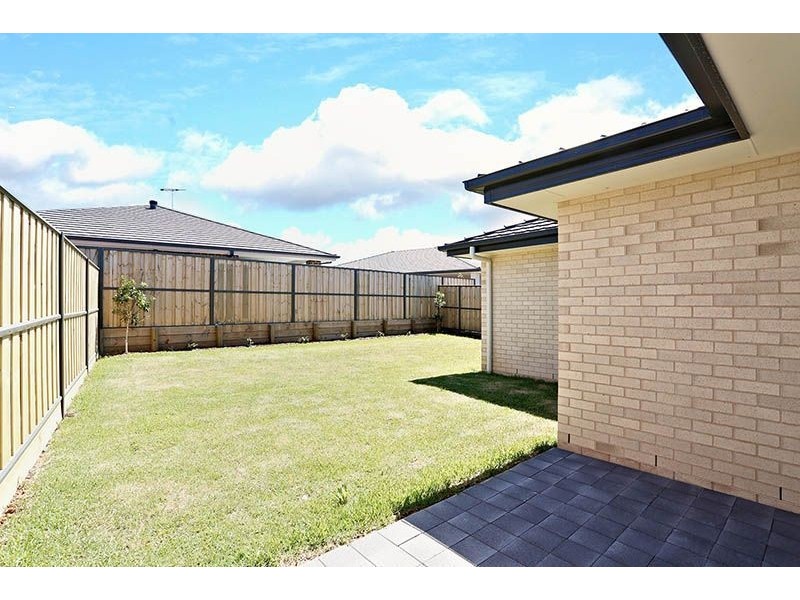 128 Greenview Parade, The Ponds NSW 2769