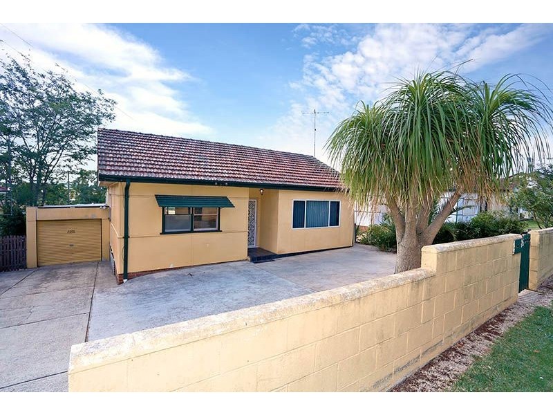 16 Lloyd Street, Blacktown NSW 2148