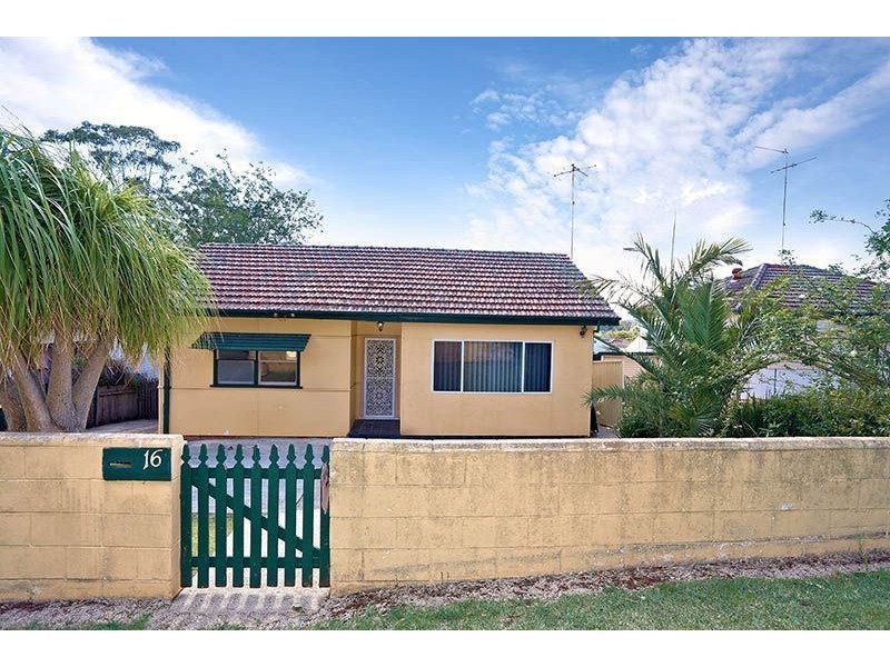 16 Lloyd Street, Blacktown NSW 2148