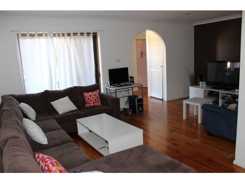 4 Dove Place, St Clair NSW 2759