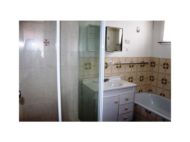 16 Oxley Street, Lalor Park NSW 2147