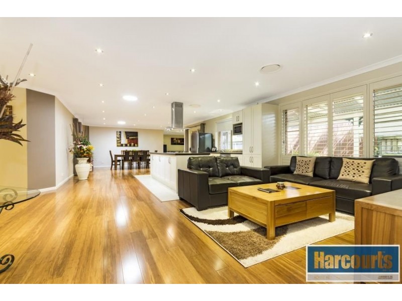 18 Farmer Circuit, Beaumont Hills NSW 2155