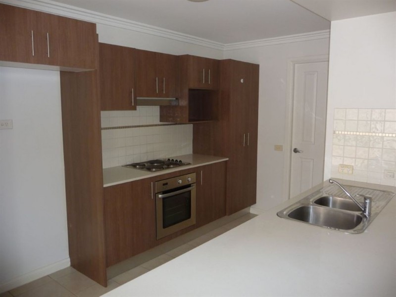 28 Rebellion Circuit, Beaumont Hills NSW 2155