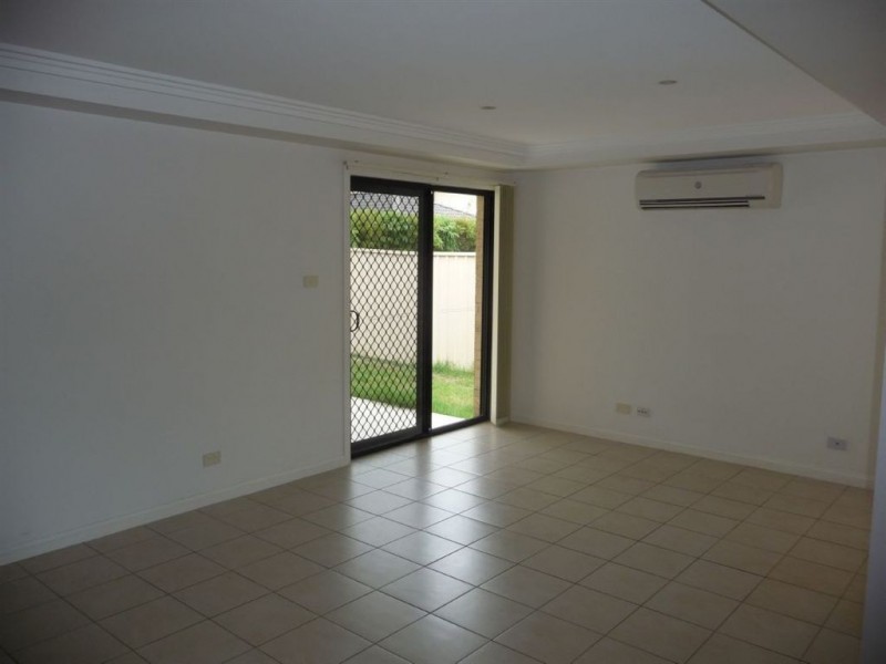 28 Rebellion Circuit, Beaumont Hills NSW 2155