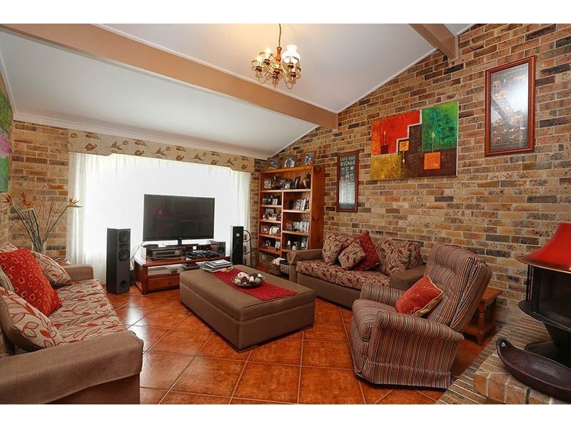 2 Webber Place, Prairiewood NSW 2176