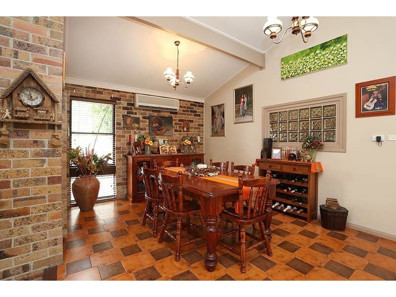 2 Webber Place, Prairiewood NSW 2176