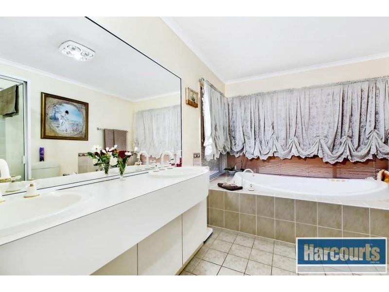 24 Fingleton Close, Rouse Hill NSW 2155
