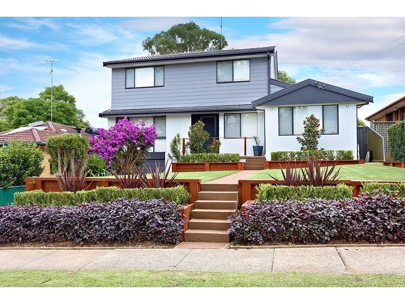 17 Oleander Crescent, Riverstone NSW 2765