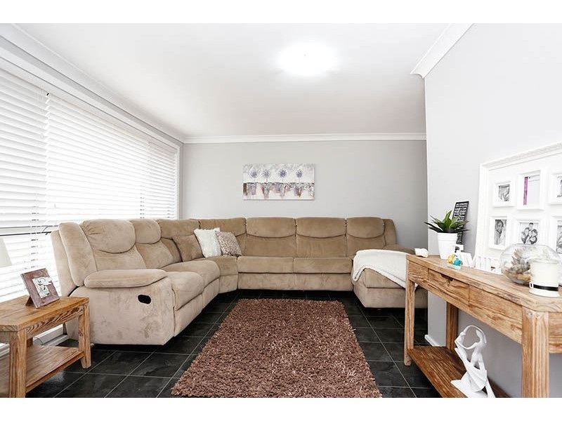 17 Oleander Crescent, Riverstone NSW 2765