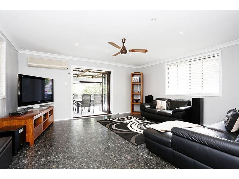 17 Oleander Crescent, Riverstone NSW 2765