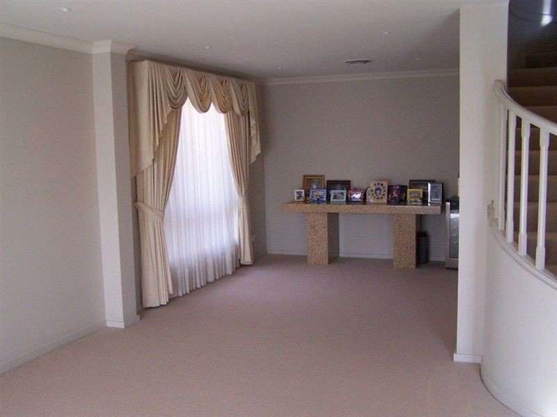 61 Prestige Avenue, Bella Vista NSW 2153