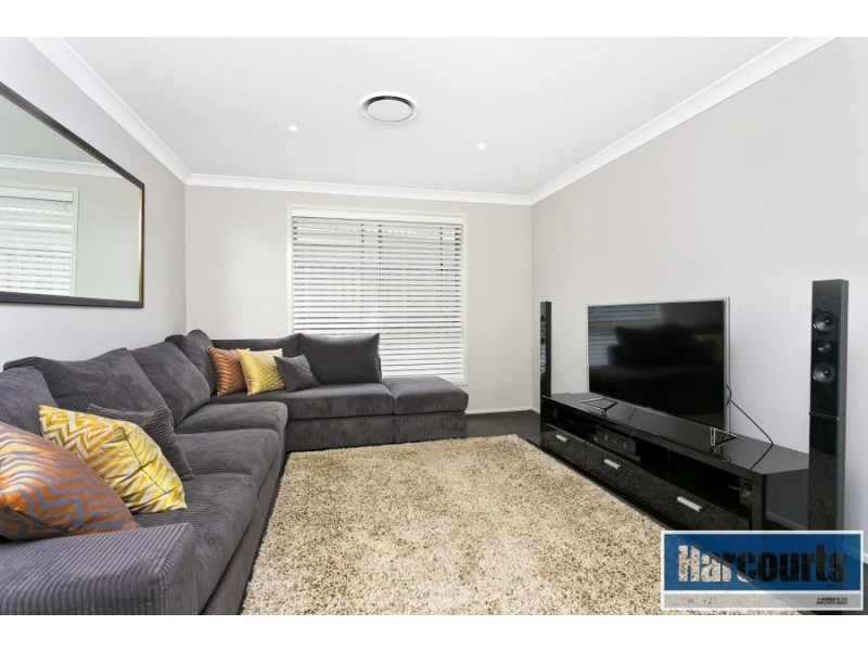 5 Coobowie Drive, The Ponds NSW 2769