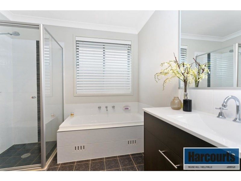 5 Coobowie Drive, The Ponds NSW 2769