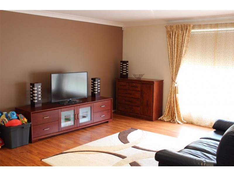 15 Cranebrook Avenue, Stanhope Gardens NSW 2768