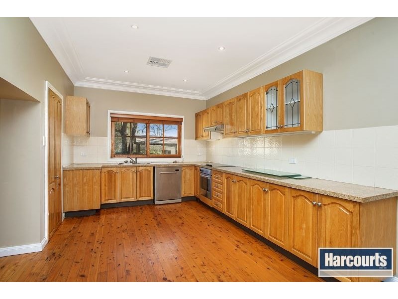 10 Victor Avenue, Kemps Creek NSW 2178